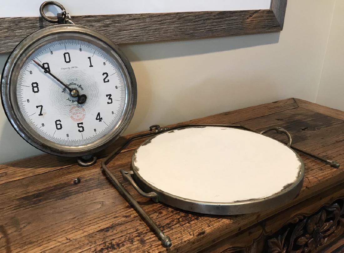 Antique Grocery Store Counter Scale (1 of 3)