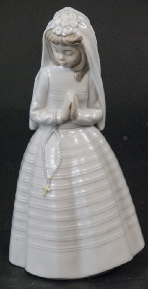 Nao by Lladro Porcelain First Communion Figurine (1 of 5)