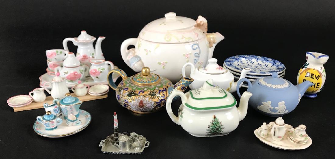 Collection Vintage Doll House Size Tea Sets + Pots (1 of 6)