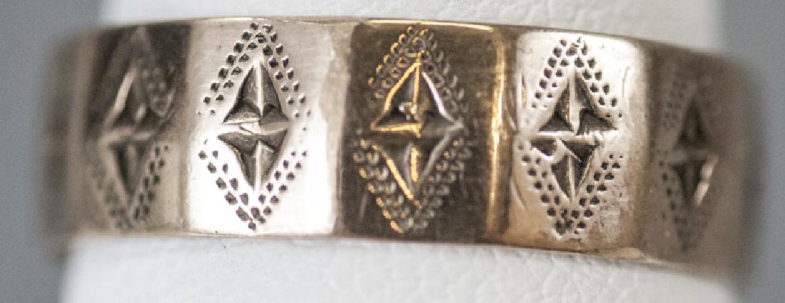Antique 19th C Rose Gold Patterned Band Ring (1 of 5)