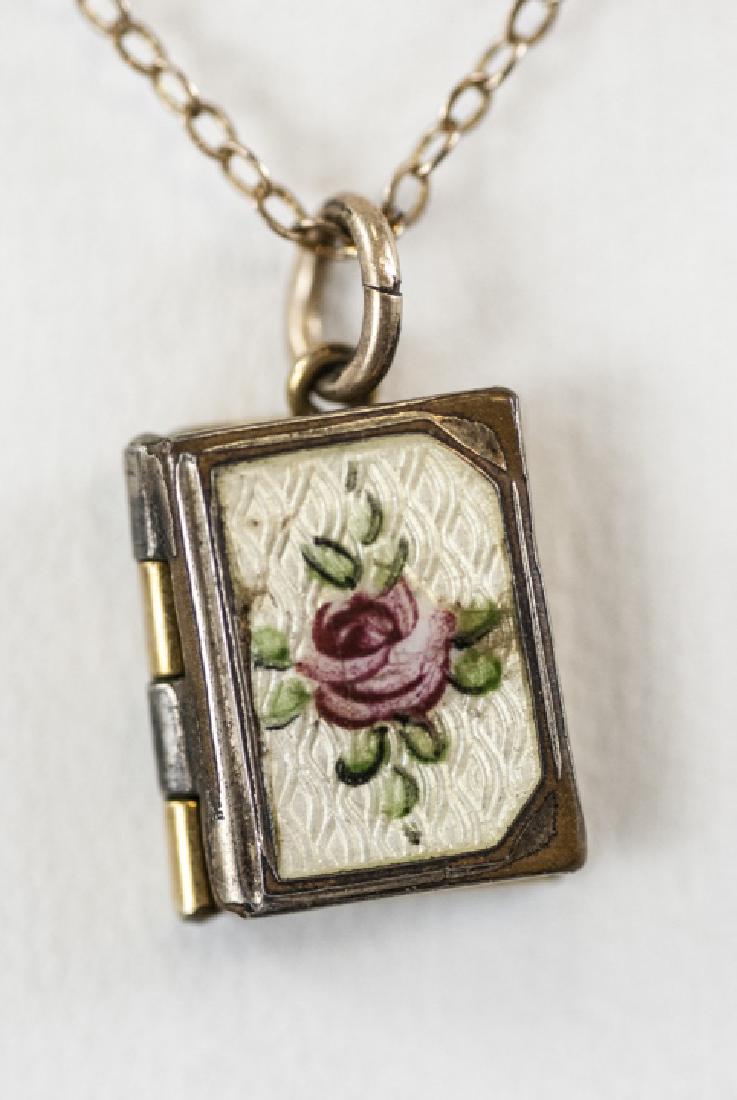 Vintage Enamel Locket Necklace Pendant on Chain: Vintage Enamel Locket Necklace Pendant on Chain. Chain measures 14 inches in length.