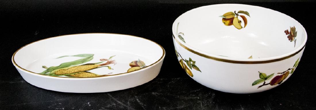 Two Royal Worcester Evesham Serving Dishes (1 of 6)