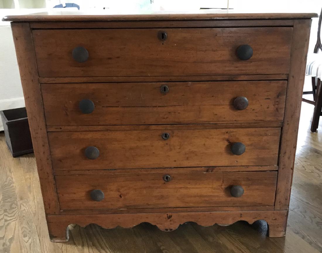 Antique 19th C American Pine Chest of Drawers (1 of 4)
