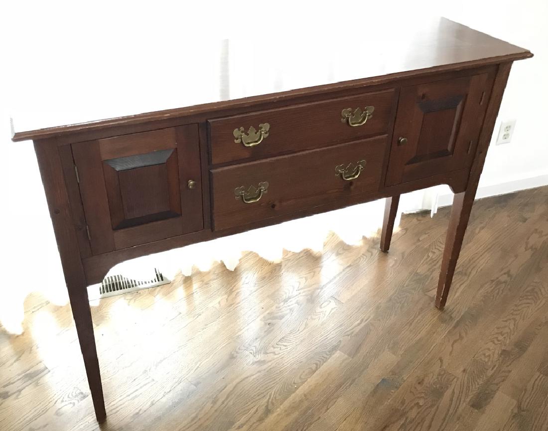 English Country Style Pine Wood Hunt Board Buffet (1 of 4)