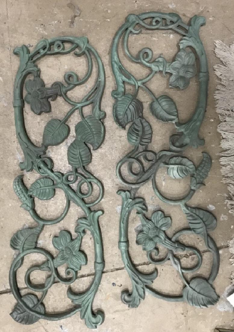 2 French Style Cast Iron Floral Garden Plaques (1 of 4)