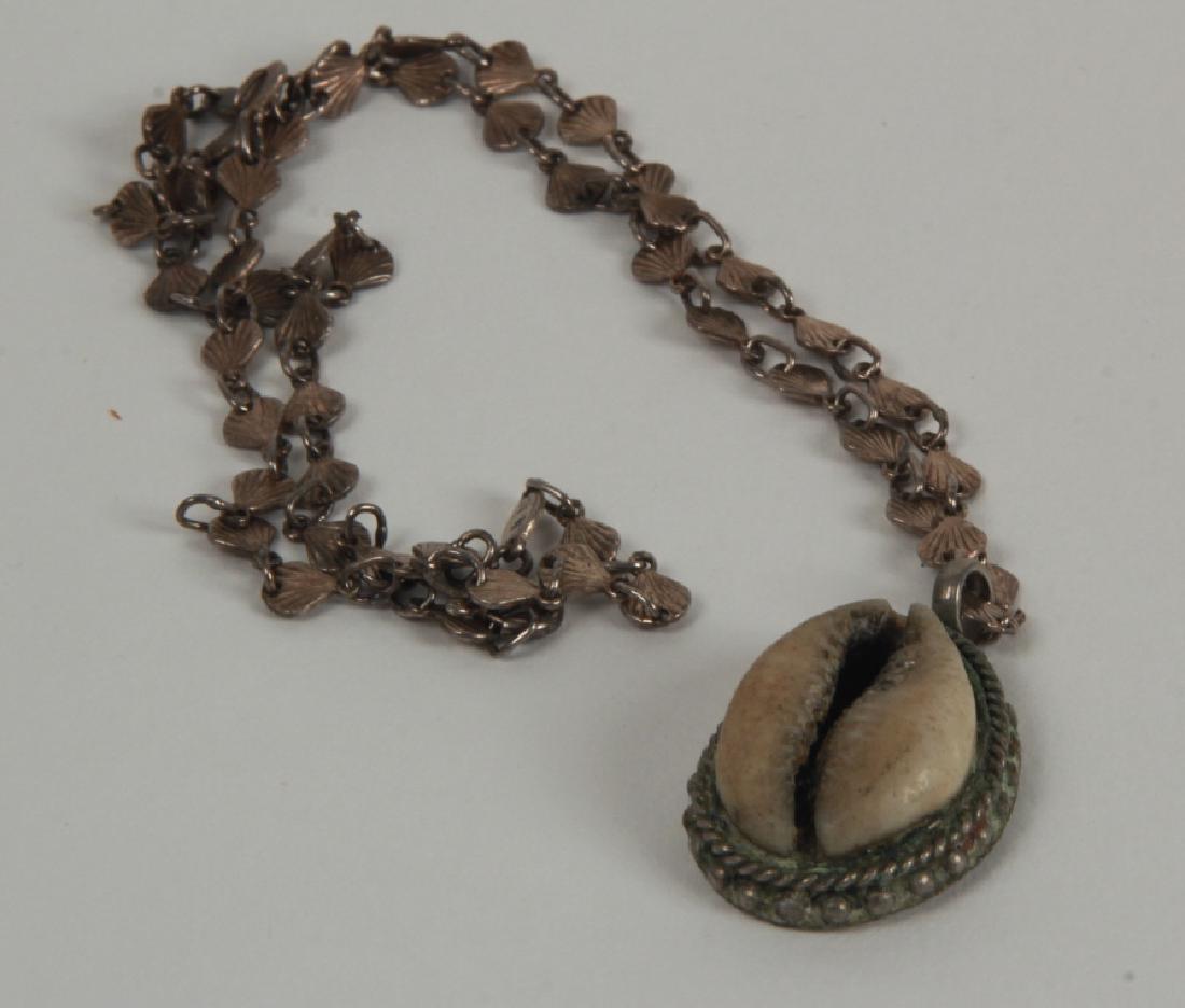 Estate Sterling Sea Shell Motif Necklace (1 of 5)