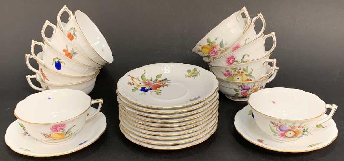 12 Herend Fruits and Flowers Coffee Cups, Saucers (1 of 11)
