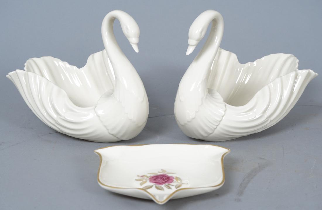 2 Lenox Porcelain Swan Form Candy Dish &  Ash Tray (1 of 10)