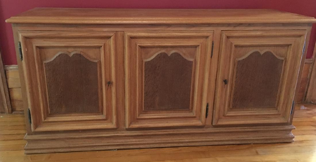 Arts & Crafts Style Oak Sideboard (1 of 6)