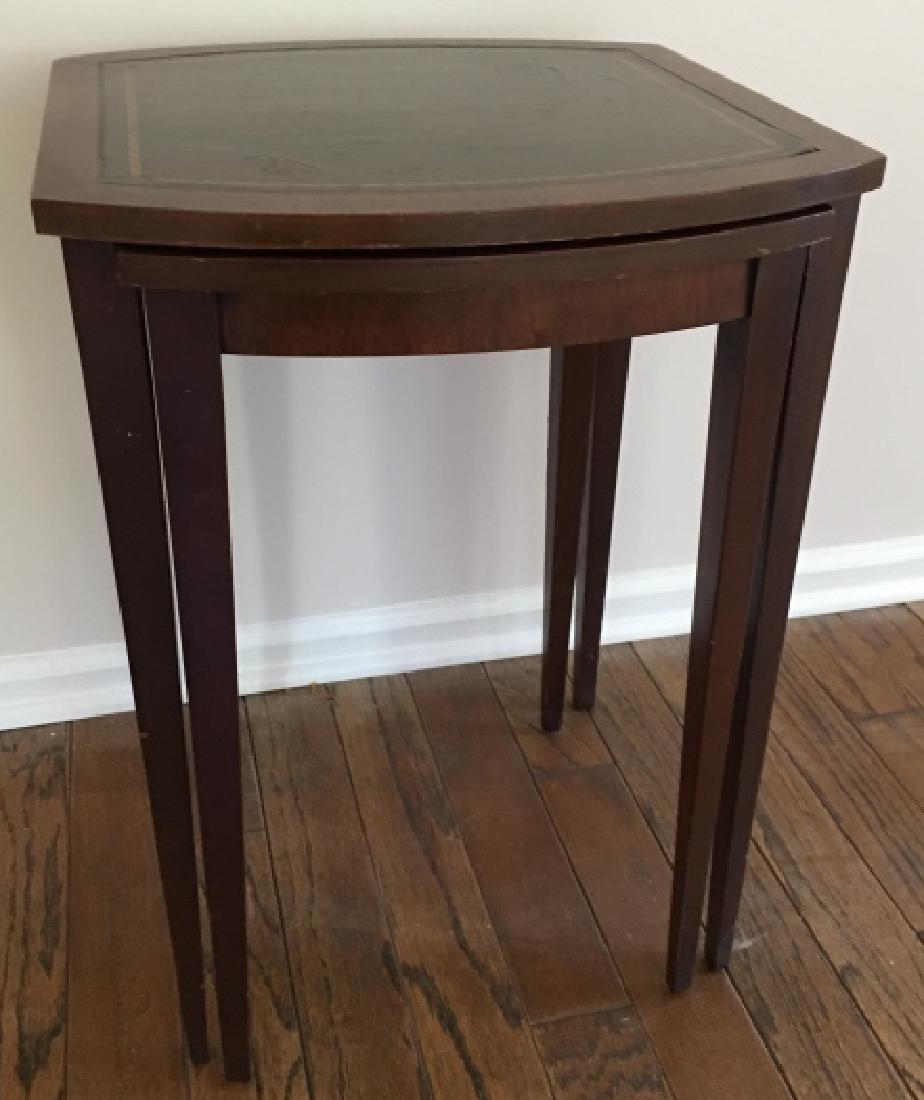 2 Sheraton Style Mahogany Nesting Tables (1 of 5)