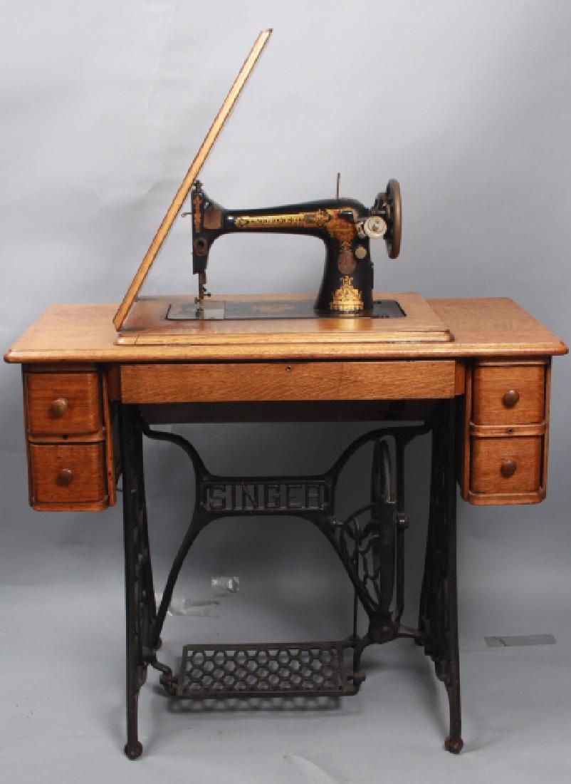 Early 20th C Singer Sewing Machine & Table (1 of 6)