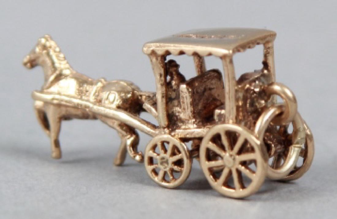 Estate 14k Gold Bermuda Carriage Pendant / Charm (1 of 2)