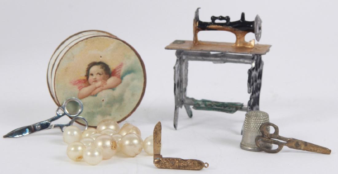Antique Dollhouse or Fashion Doll Sewing Items (1 of 5)