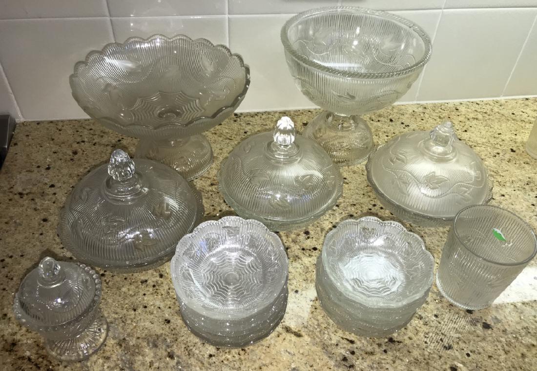 Group Antique Sandwich / Flint Glass Ivy Pattern (1 of 3)