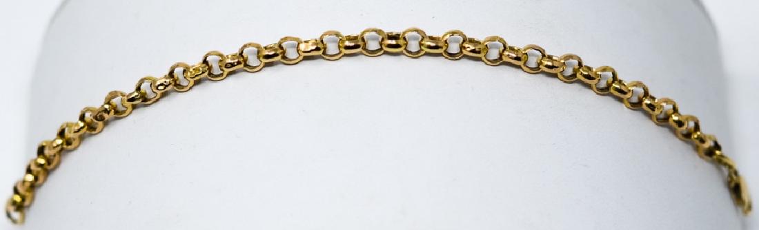 14kt Yellow Gold Rollo Chain Bracelet: 14kt Yellow Gold Rollo Chain Bracelet. Measures 7.25 inches in length. Weighs approximately 3.5 grams.