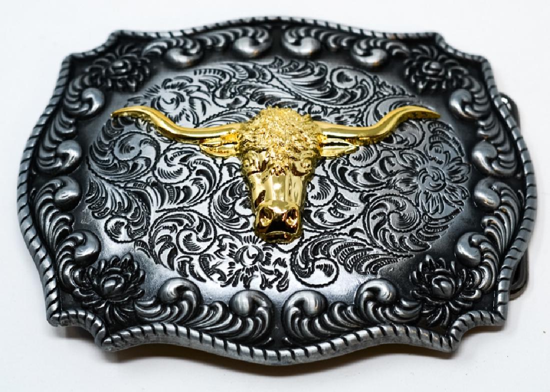 Long Horn Bull Western Belt Buckle: Long Horn Bull Western Belt Buckle. SIlver and gold toned. 3 inches x 4 inches.