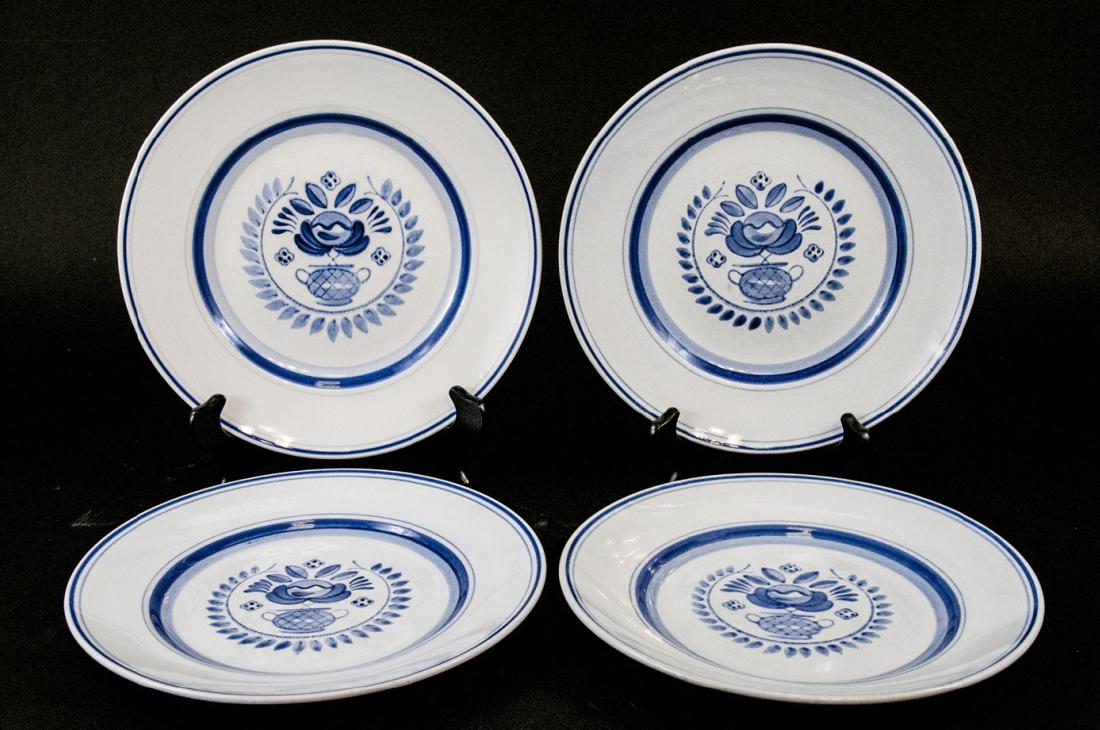 4 Porcelain Blue Rose Arabia Plates from Finland: 4 Porcelain Blue Rose Arabia Plates from Finland. Made in Finland, these 4 dinner plates are hand painted in the Blue Rose Arabia pattern. 10.5 inches in diameter