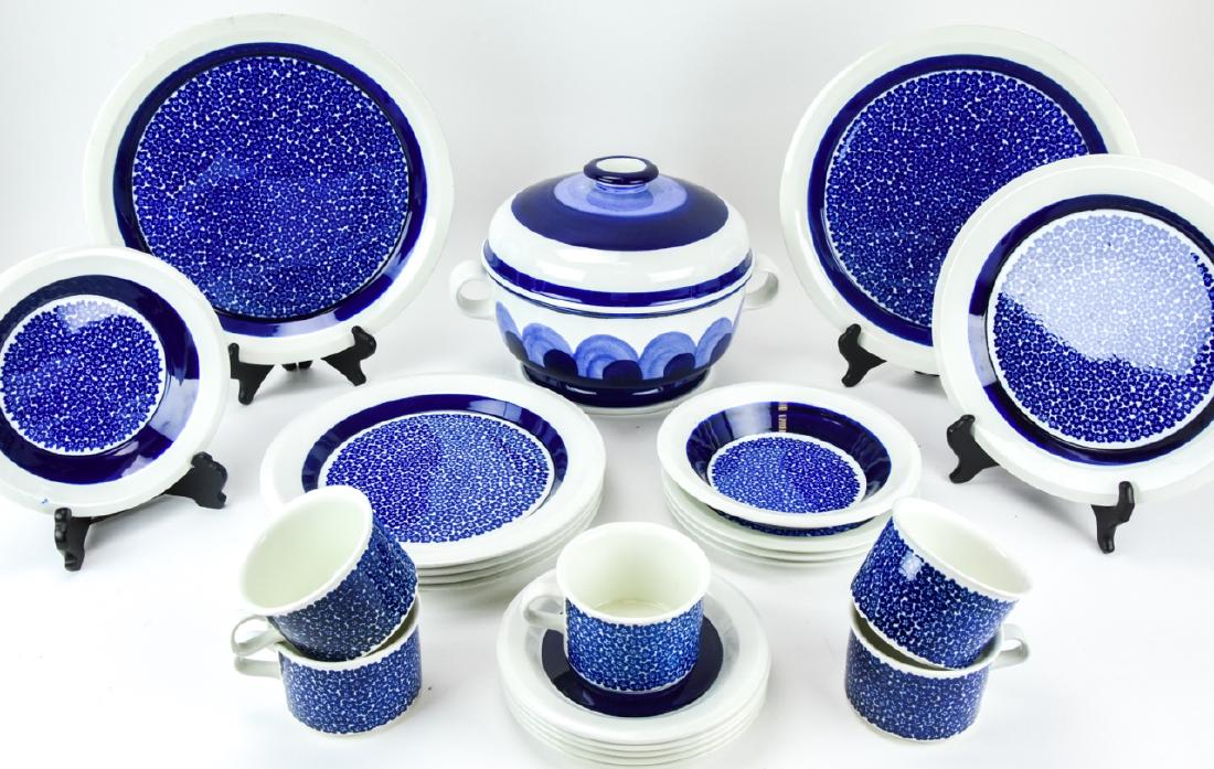 Arabia Finland Faenza Partial Dinner Service (1 of 7)