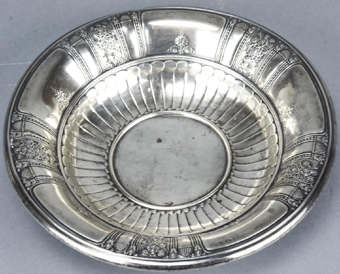 Gorham Sterling Silver Frontenac Pattern Bowl (1 of 8)