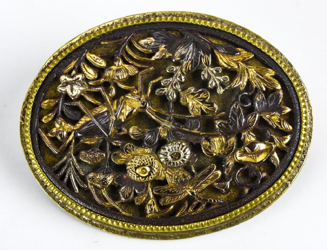 Antique 19th C Meiji Shakudo Japanese Brooch / Pin: Antique 19th C Meiji Shakudo Japanese Brooch / Pin. Japanese bronze. Incredibly well detailed scene of grasshopper, dragon fly, flowers and leaves in openwork. Measures 1.5 x 1 inch. Pin needs to be r