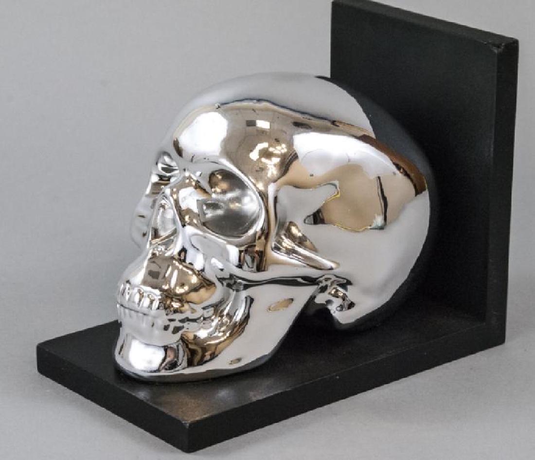 Contemporary Statue Memento Mori Human Skull (1 of 2)