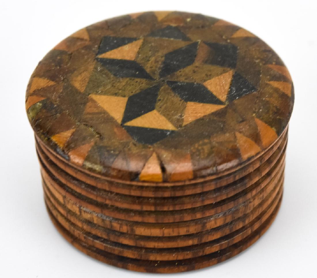 Antique English Tunbridge Wood Pill or Snuff Box: Antique English Tunbridge Wood Pill or Snuff Box. Measures just over 1 inch in diameter.