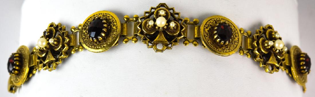 Vintage Book Chain Bracelet w Jeweled Panels: Vintage Book Chain Bracelet w Jeweled Panels. Measures just over 7 inches in length.