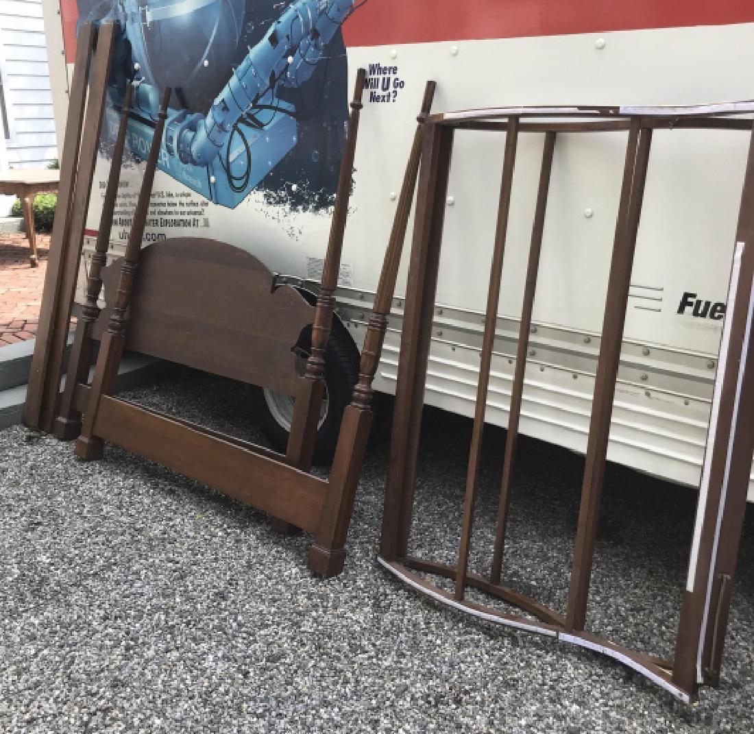 English Queen Anne Style Mahogany Canopy Bed (1 of 4)