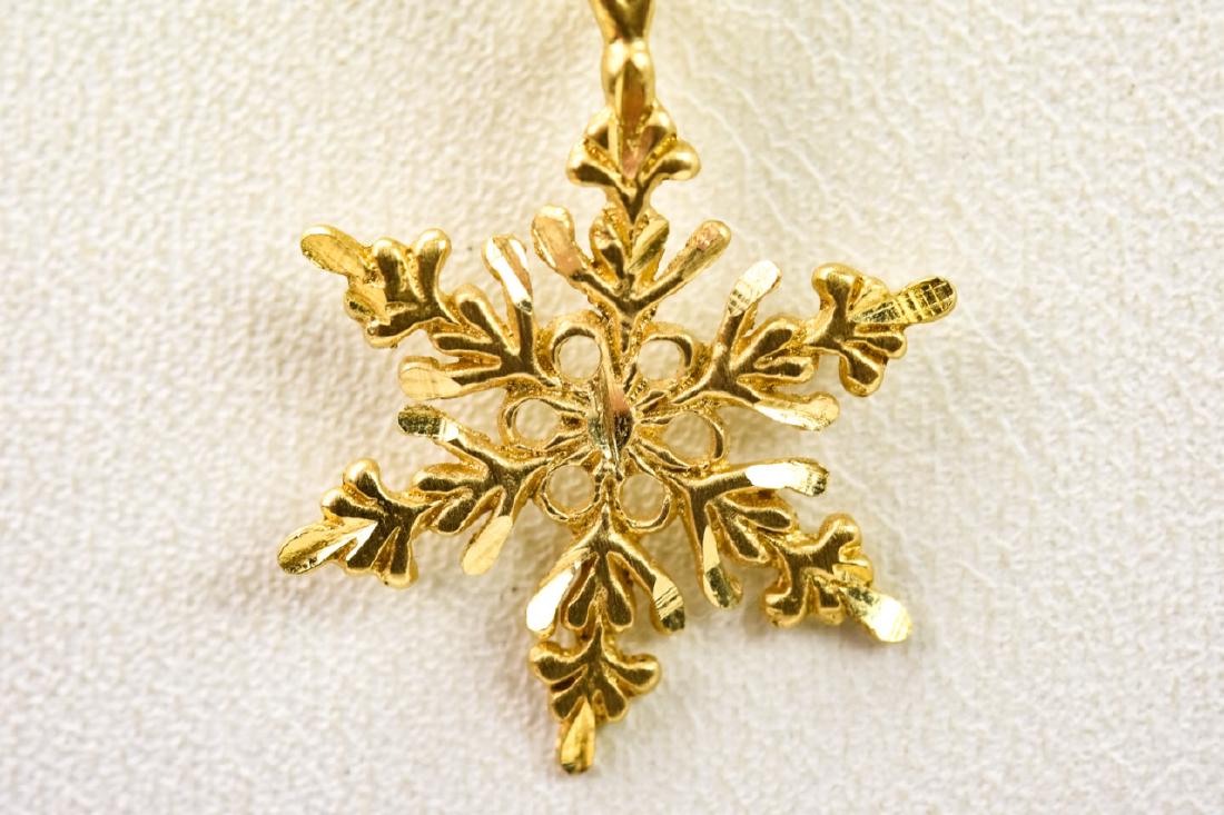 Vintage 14kt Yellow Gold Snowflake Necklace (1 of 7)