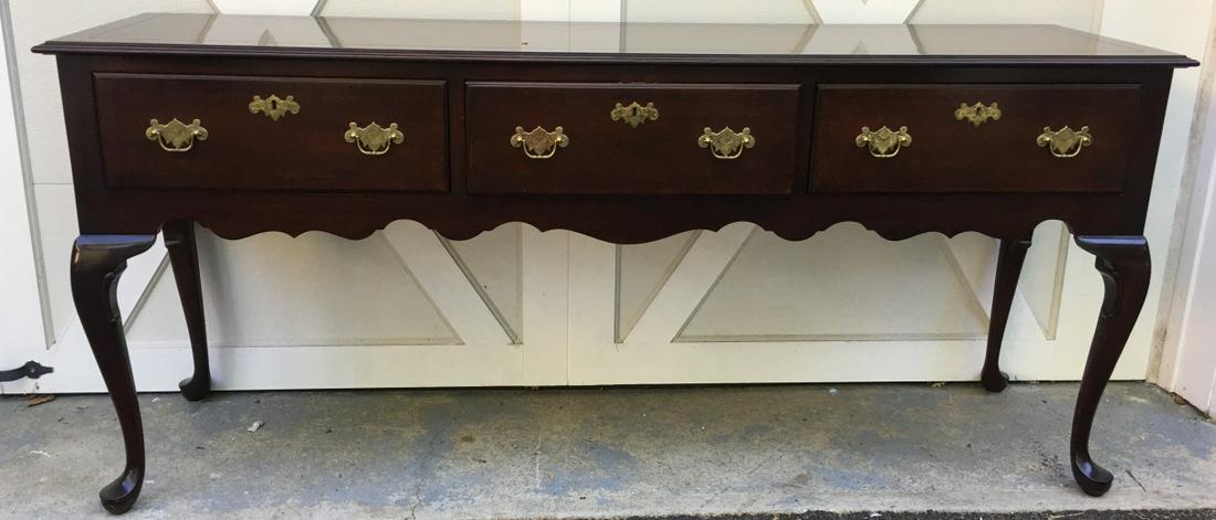 Kindel Queen Anne Style Console Table (1 of 6)