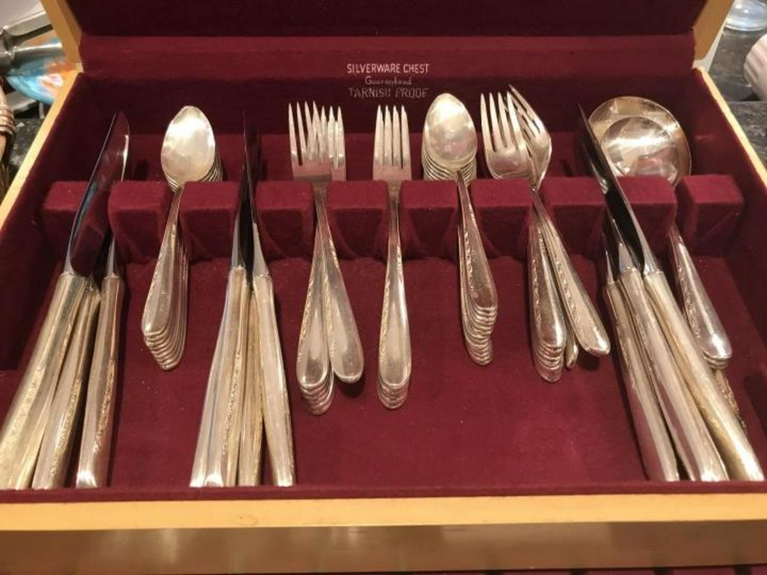 Vintage Boxed Set of Silver Plated Flatware (1 of 3)