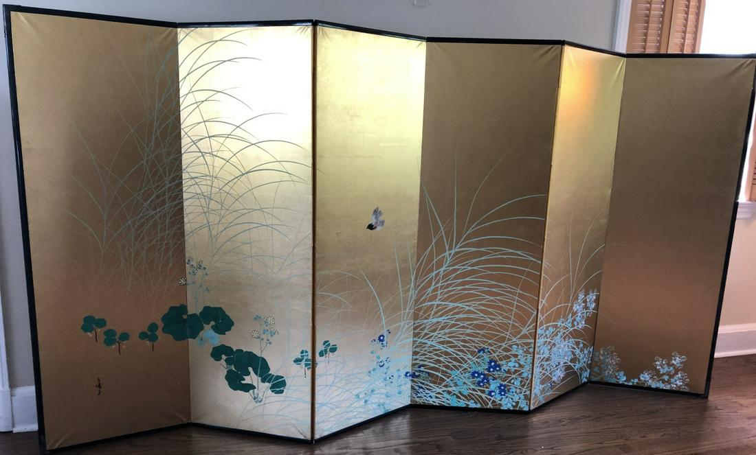Vintage Japanese Hand Painted Gold Folding Screen.: Vintage Japanese Hand Painted Gold Folding Screen. 6 panel folding screen with gold background and a hand painted grass and bird motif. 54 inches x 18 inches.