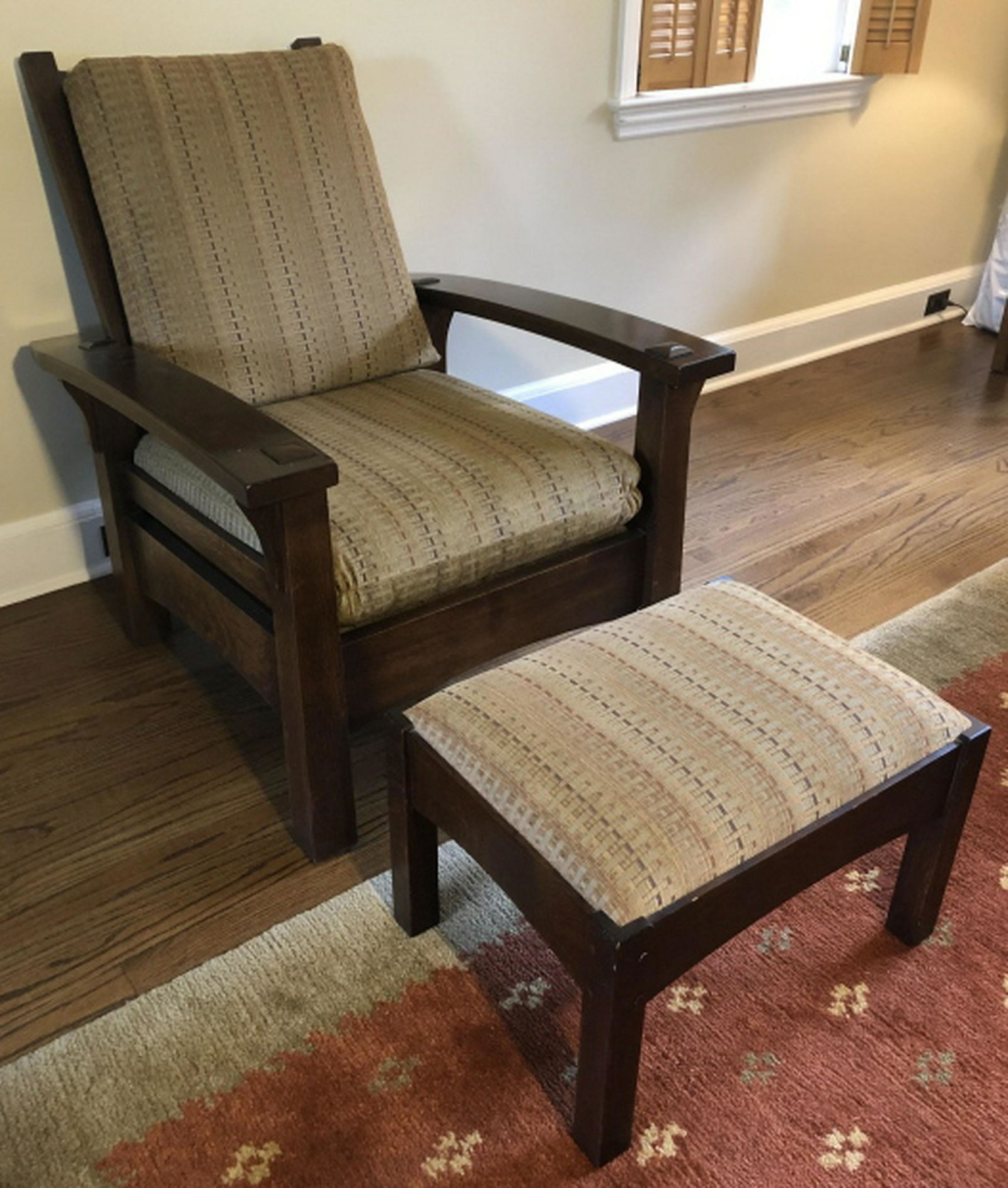 Stickley Mission Gus Bow Arm Morris Chair, Ottoman (1 of 10)