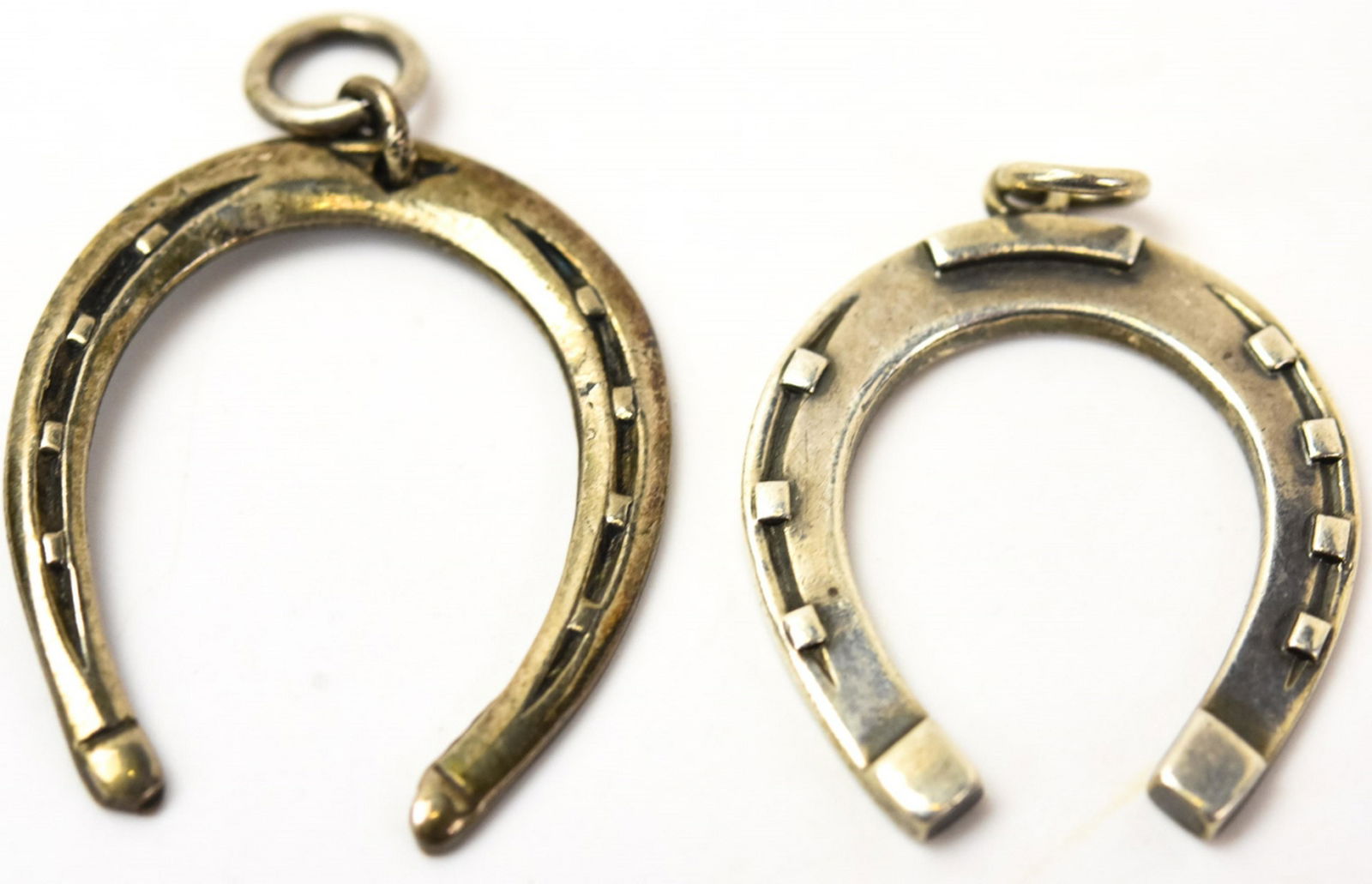Two Vintage Sterling Silver Horseshoe Pendants (1 of 5)