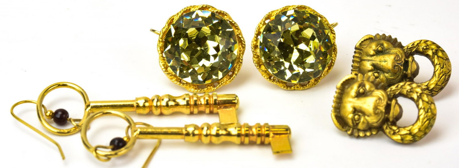Three Pairs of Costume Jewelry Gilt Metal Earrings (1 of 9)