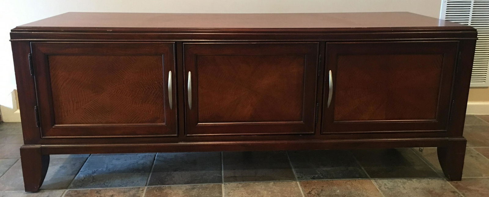 Contemporary Media Console / Entertainment Cabinet (1 of 7)