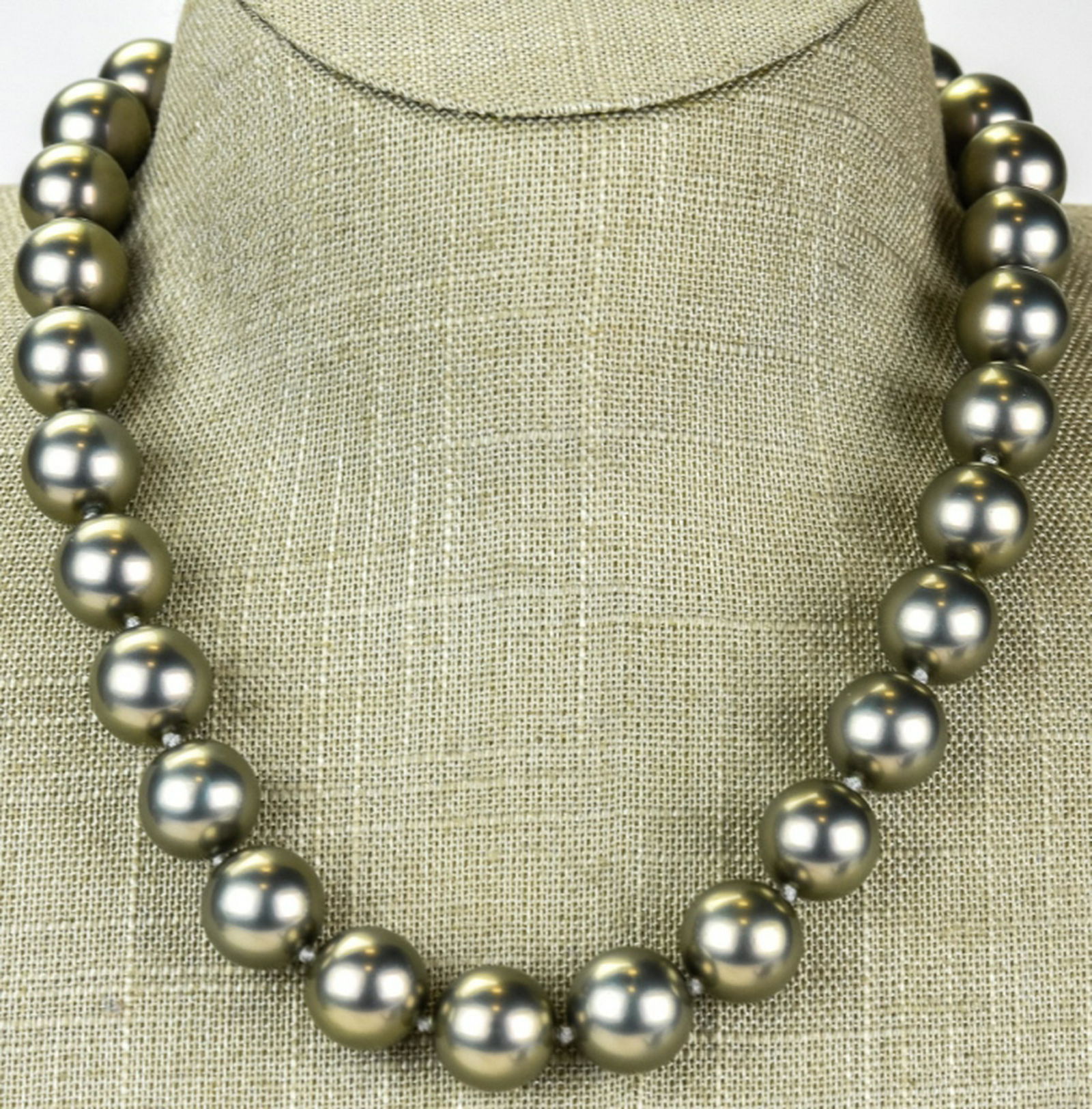 Masami Mother of Pearl Shell & 14kt Gold Necklace (1 of 9)