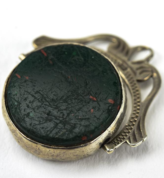 Antique Sterling Carnelian Bloodstone Spinner Fob: Antique English 19th C Sterling Silver Carnelian & Bloodstone Spinner Fob / Charm / Necklace Pendant. English hallmarks for Birmingham. Measures 1 inch in length.
