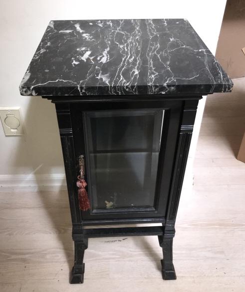 Antique Marble Top Display Pedestal (1 of 4)