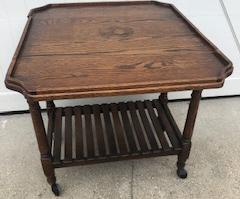 Drop Leaf Occasional Table W Ogee Corners (1 of 4)