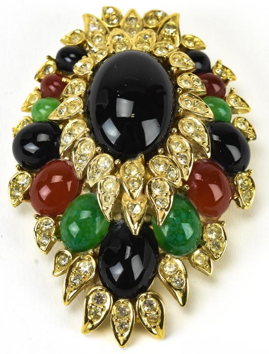 Ciner Cabochon & Rhinestone Cluster Brooch: Ciner Cabochon & Rhinestone Cluster Brooch. Gilt metal brooch with earth tone cabochons and rhinestones. Marked on back. Measures 2.75 inches x 1.75 inches.