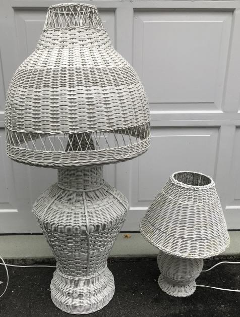 2 White Wicker Table Lamps (1 of 4)