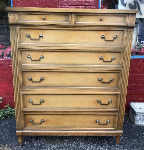 Cedar Lined Mid Century Modern Chest of Drawers (1 of 4)