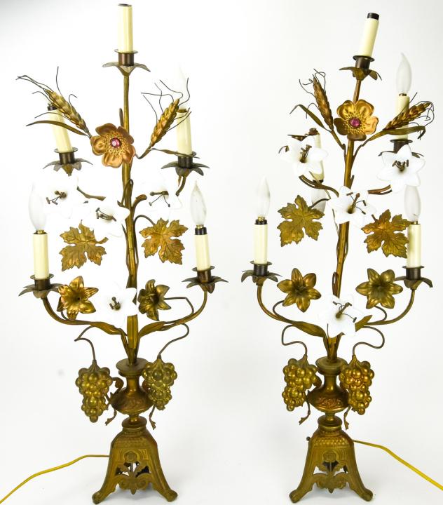 Pair Hollywood Regency Style Gilt Floral Lamps (1 of 6)