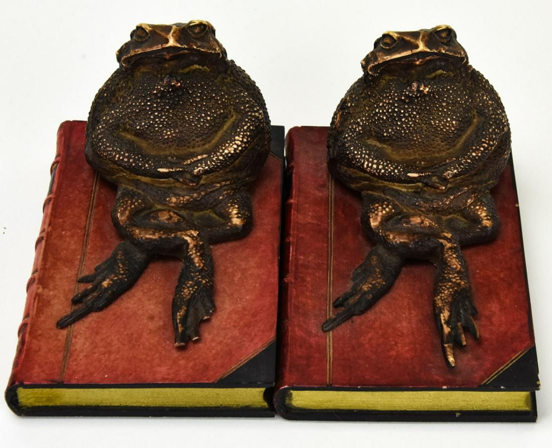 Pair Vintage Frog Bookends, Dummy Book Co, U.K. (1 of 5)