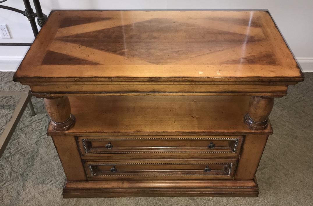 Drexel Heritage Villa Santini Collection End Table (1 of 4)