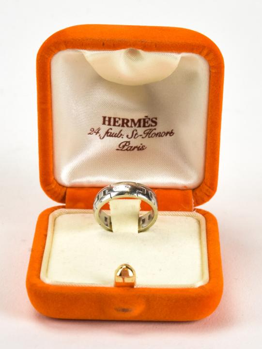 Vintage Hermes 18kt White Gold Ring w Original Box (1 of 9)