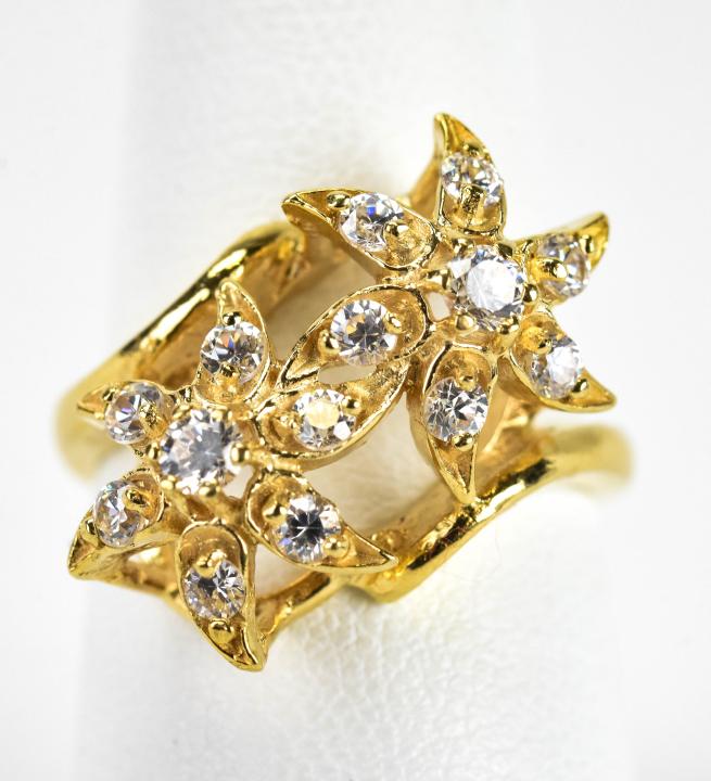 Vintage 14kt Yellow Gold Double Flower Design Ring (1 of 5)