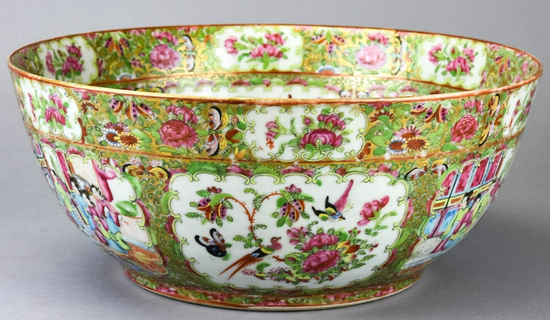 Antique 19th C Large Chinese Rose Medallion Bowl (1 of 8)