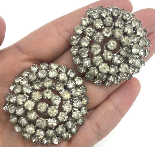 Pair Vintage Hattie Carnegie Rhinestone Pins (1 of 3)